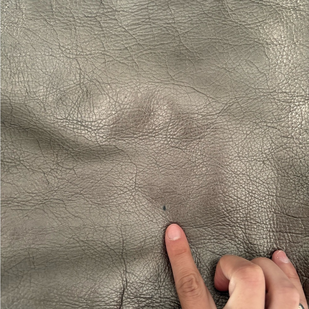 Marc Jacobs Metallic Leather Tote Bag - Picture 4 of 16